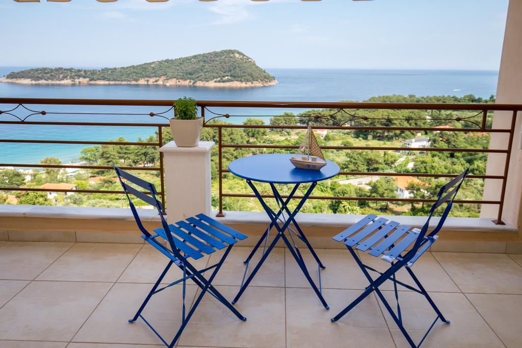 Aphrodite Villas Koinira Exterior photo